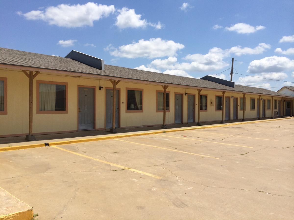 Lake Shore Motel Маннфорд Екстер'єр фото